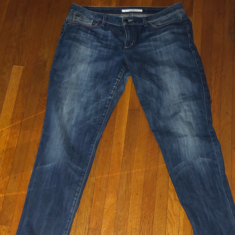 Good condition! Joe jeans skinny honey size 31.just bought, didn’t fit.